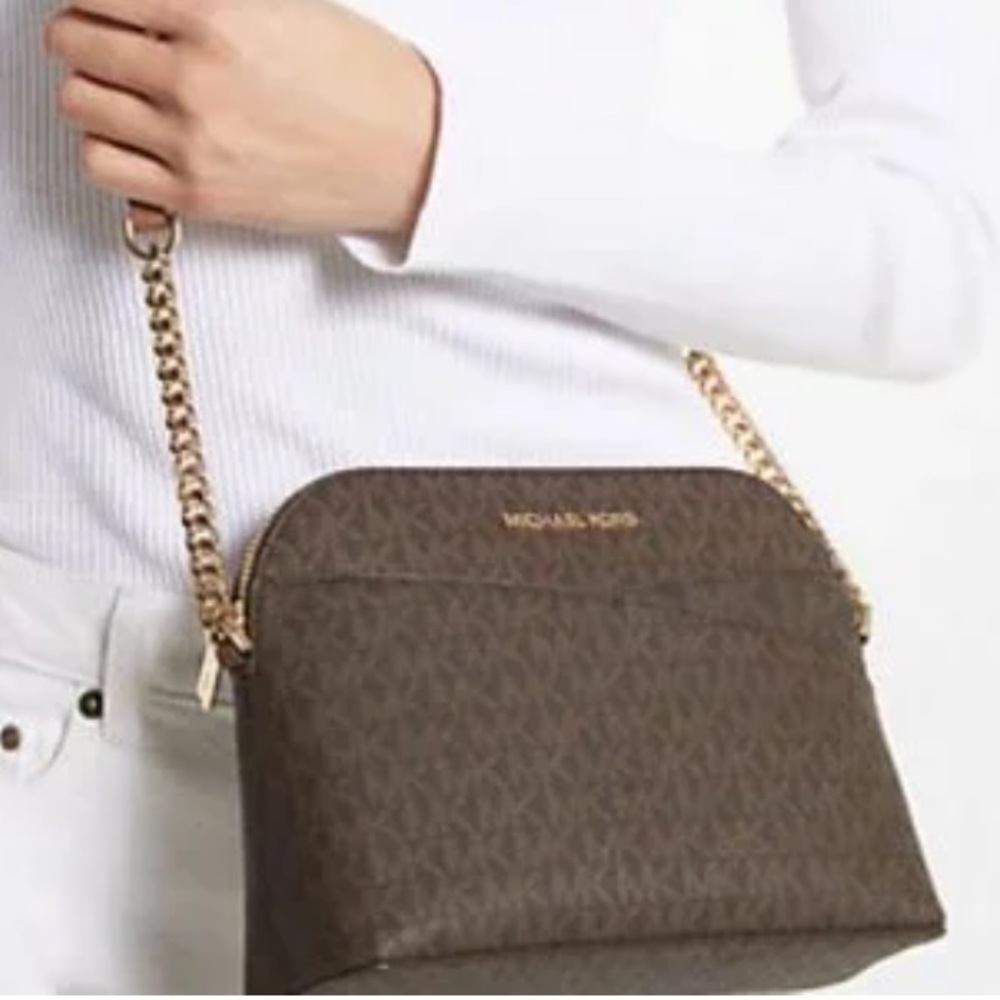 Michael Kors Jet Set Travel Med Logo Dome Crossbody XCROSS XBODY Bag
Brown 
NWT